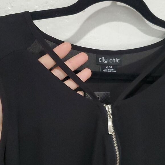 City Chic Top Sweet Zip in Black Size 14 or City Chic XS - Picture 3 of 11